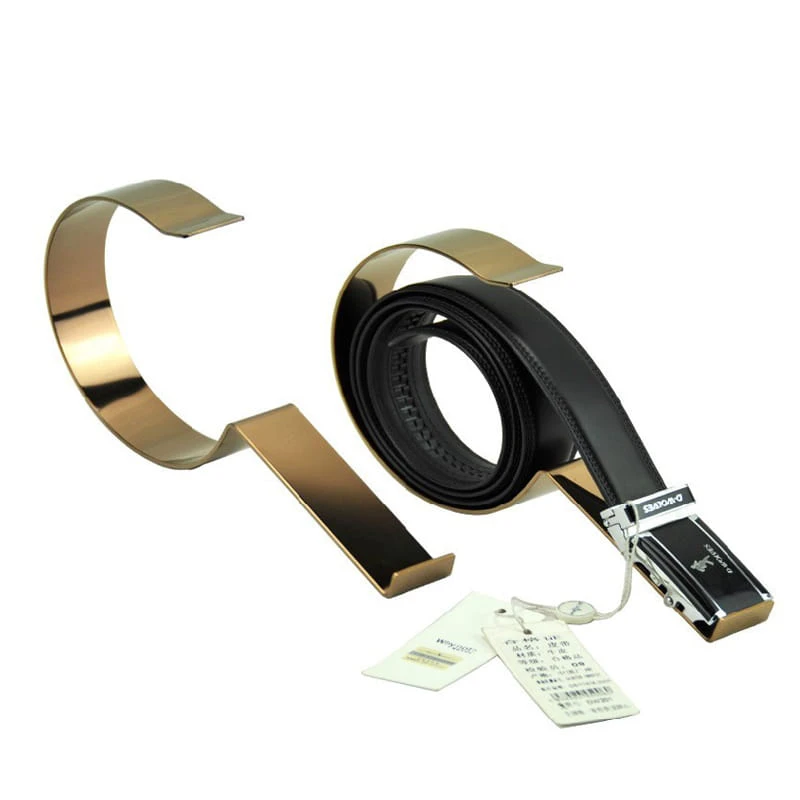 MBH002 cobre com um cinto exposto